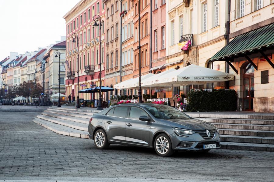  Renault Megane Sedan 2016 года  (фото 19 из 52)